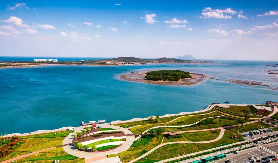 宝藏图书馆、网红食堂、四季如画的超美校园！中国石油大学（华东）等你回家