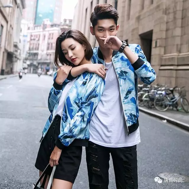 虐死那些單身狗的，竟然是这些高端情侶裝