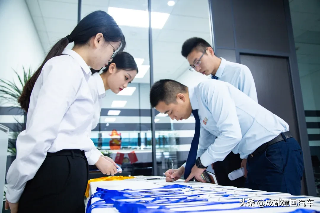技能引领发展 匠心铸就人才