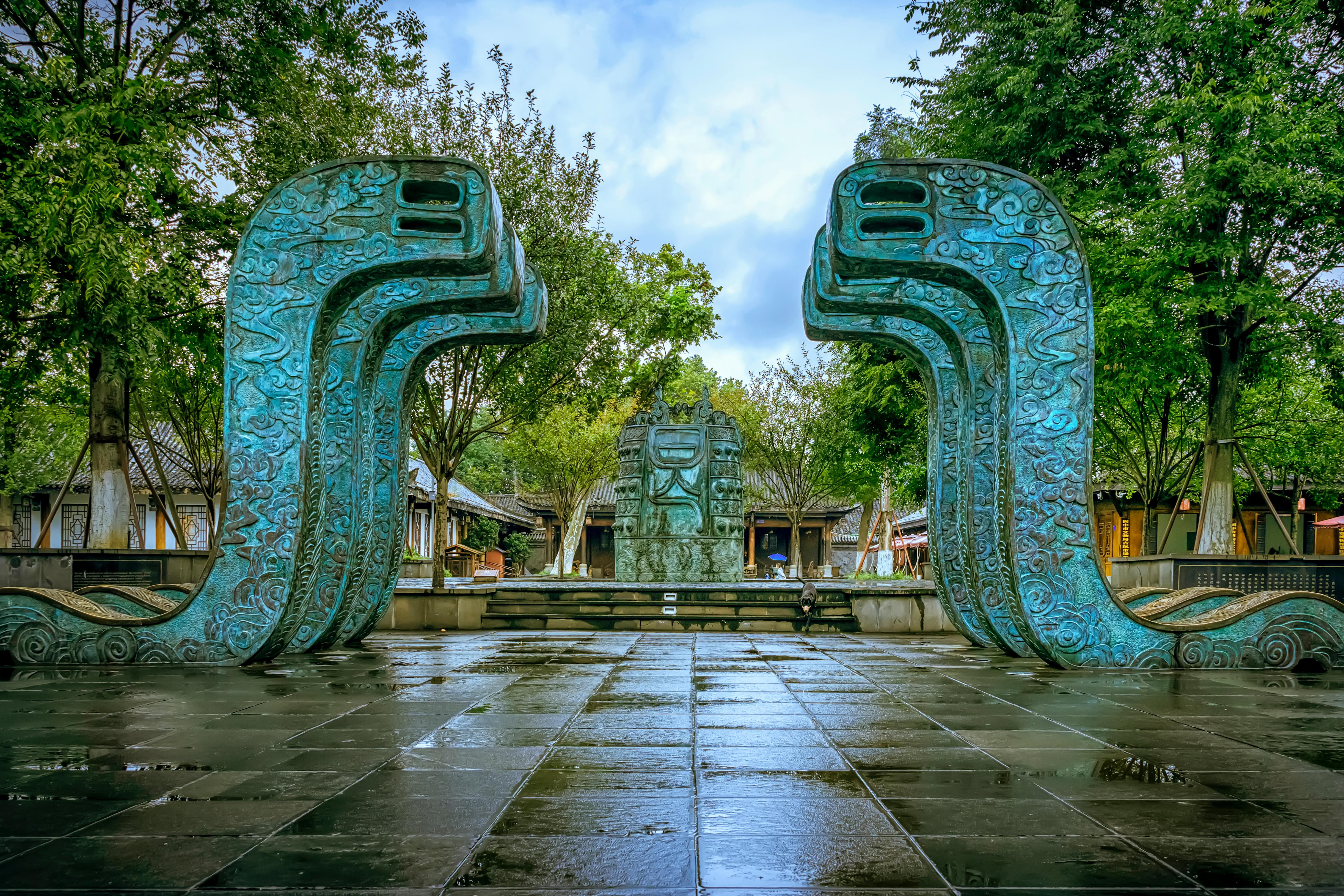这两座千年古城，一个是风水之都，一个代表了中国传统建筑艺术