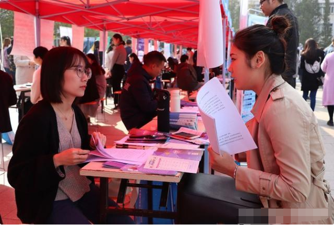 国家电网偏爱的高校，没毕业就被预签，录用后10W+年薪等着你