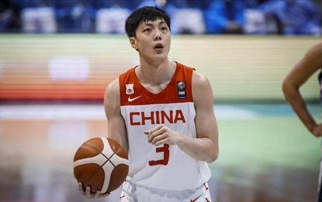 胡明轩为什么不去加盟nba(CBA胡明轩可惜了！无缘中国男篮事出有因，两年内或无缘国家队)