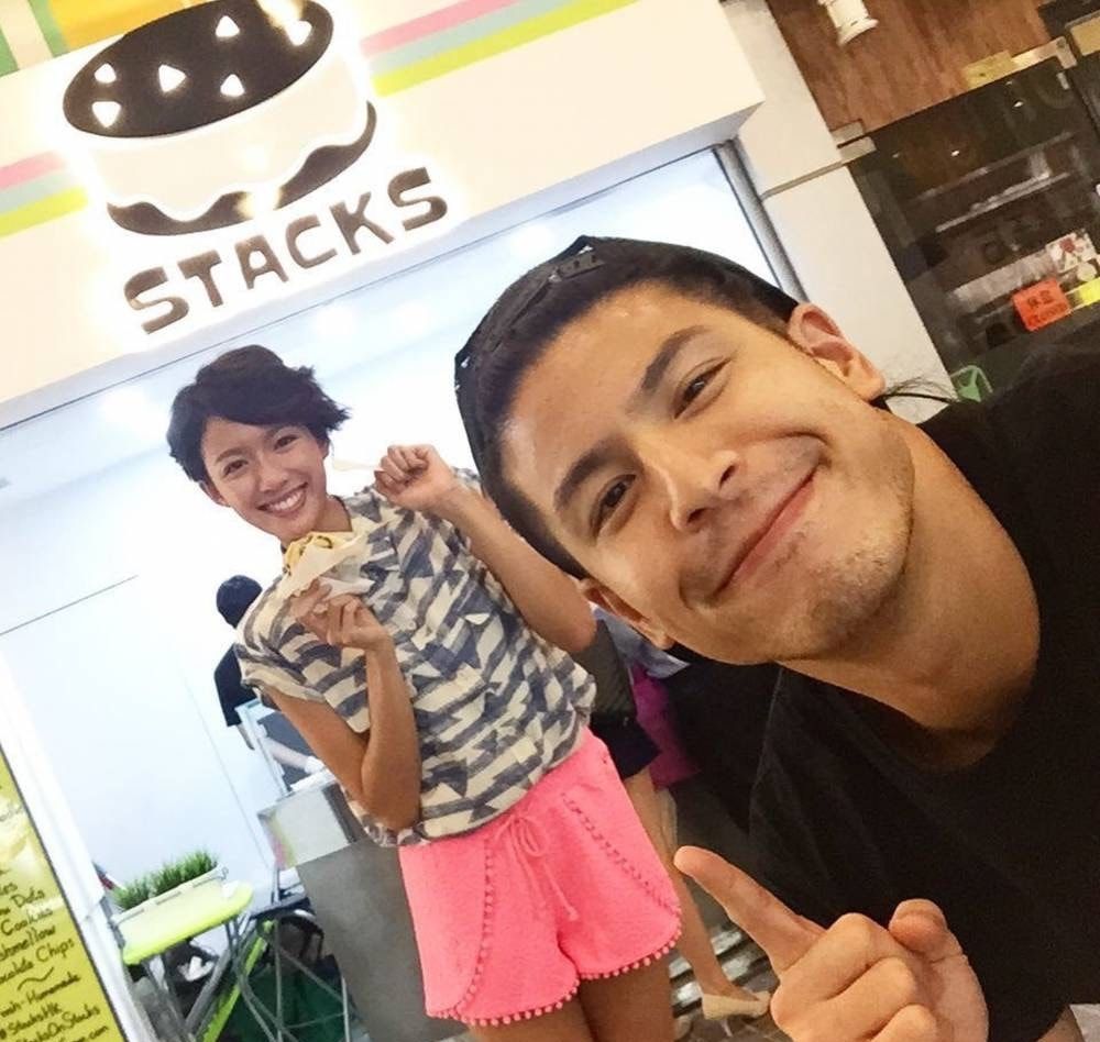 她被誉为“TVB发电机”，曾被开价200万一晚，入行7年传15段绯闻