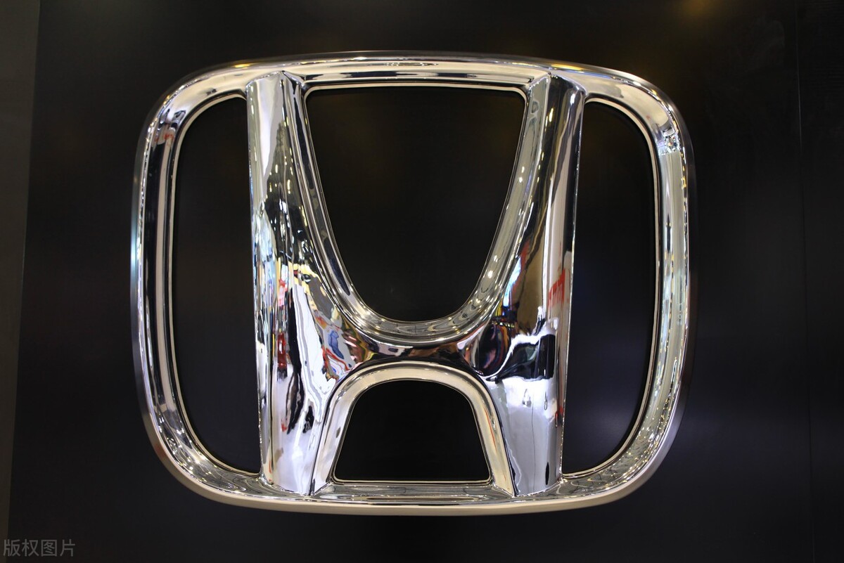 作为日本老二,它的车型里总能找到丰田的对标款.本田车标