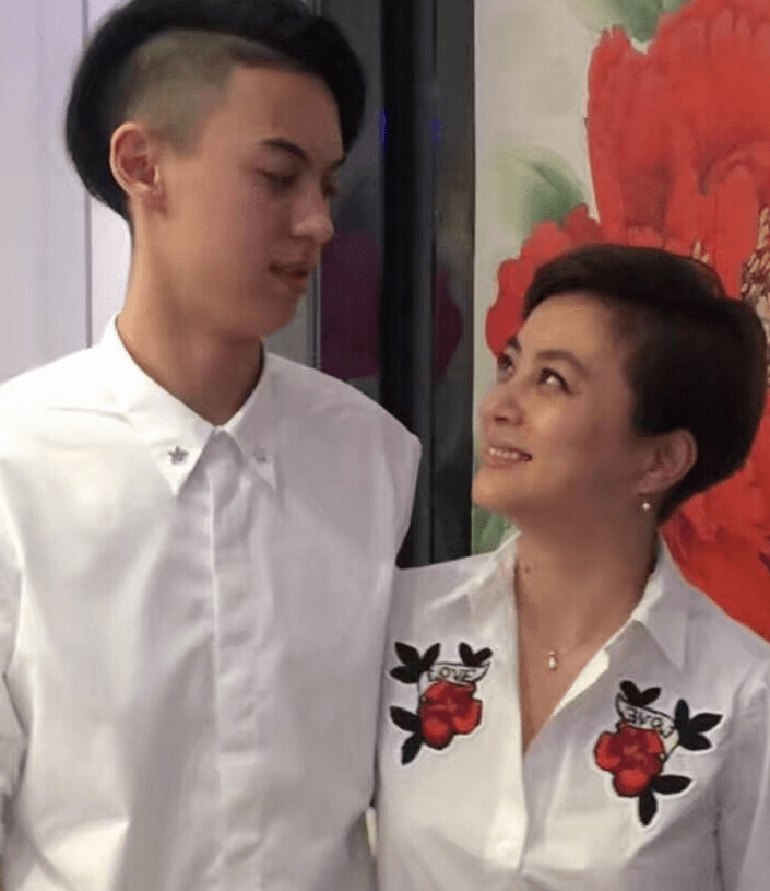 2段婚姻,21岁嫁初恋,34岁嫁犹太富商,58岁的李玲玉如今怎样?