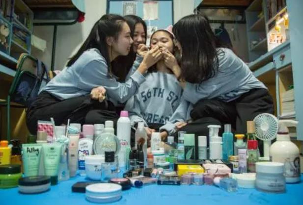 大学校园中，最受欢迎女生身高排名出炉，看完榜单的你扎心了吗