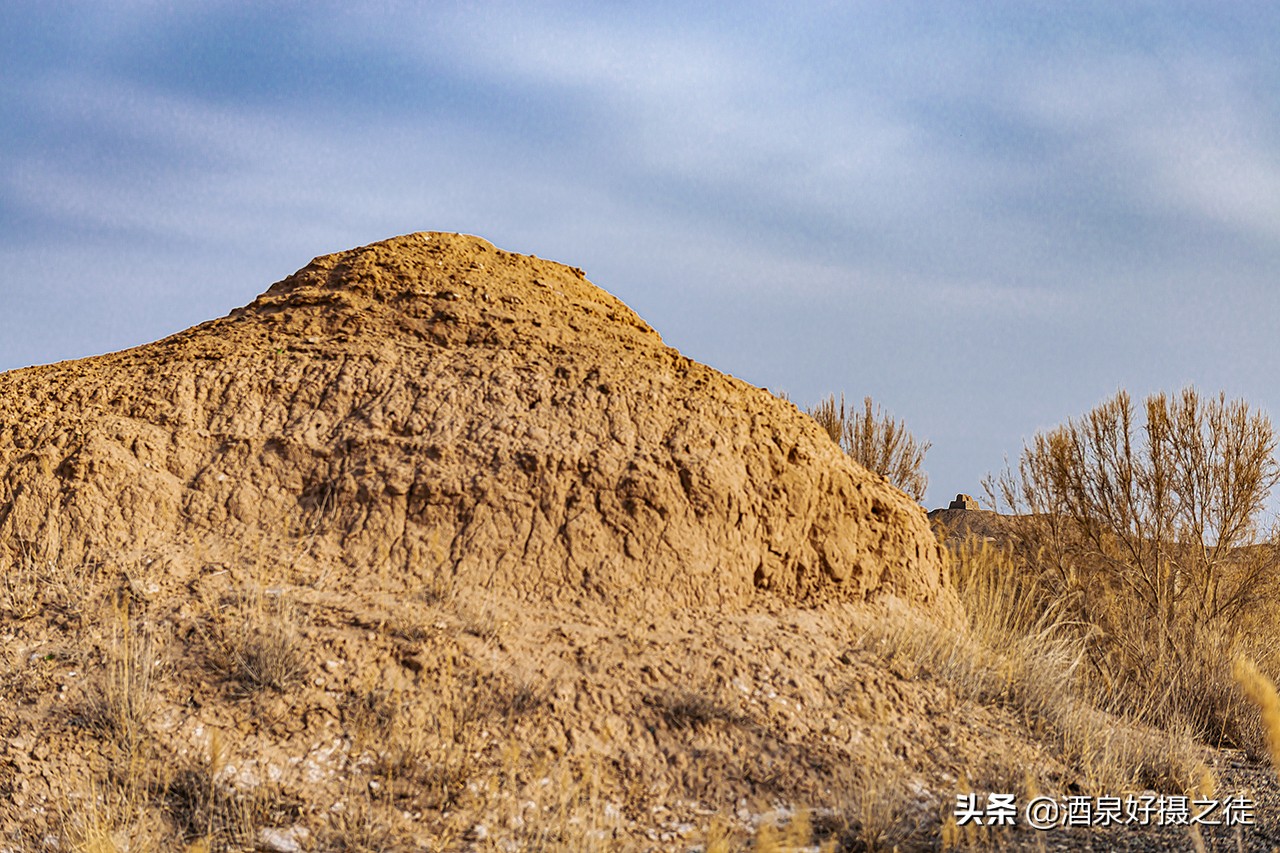 李陵碑遗址在哪（芦苇荡中的李陵碑遗址图片）