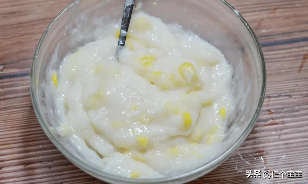 细嫩Q弹的清蒸鱼糕，肉质细嫩，吃起来更好消化，没牙宝宝也能吃