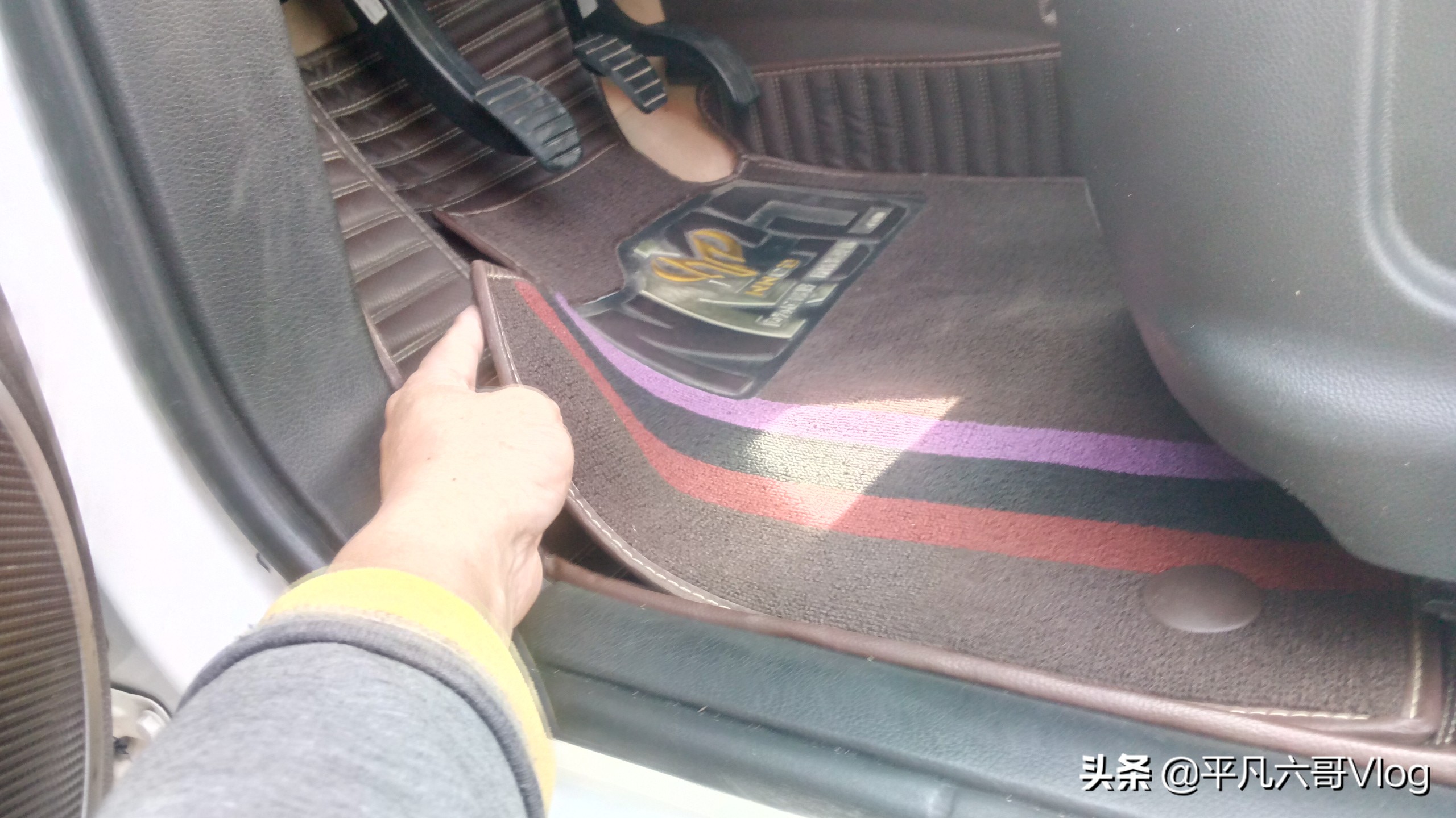 自己的爱车如何清洗才省钱？看看我的操作，你就明白了
