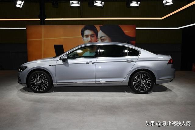 一汽-大众新款迈腾导购手册 推荐330 380 TSI DSG 豪华型