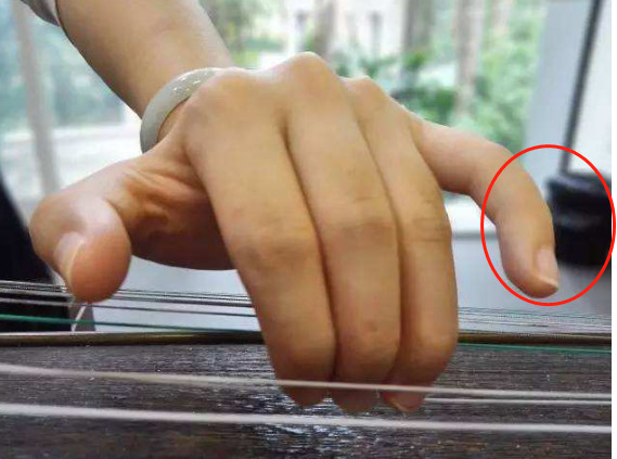 古筝手型法宝，纠正各种左手尴尬手型