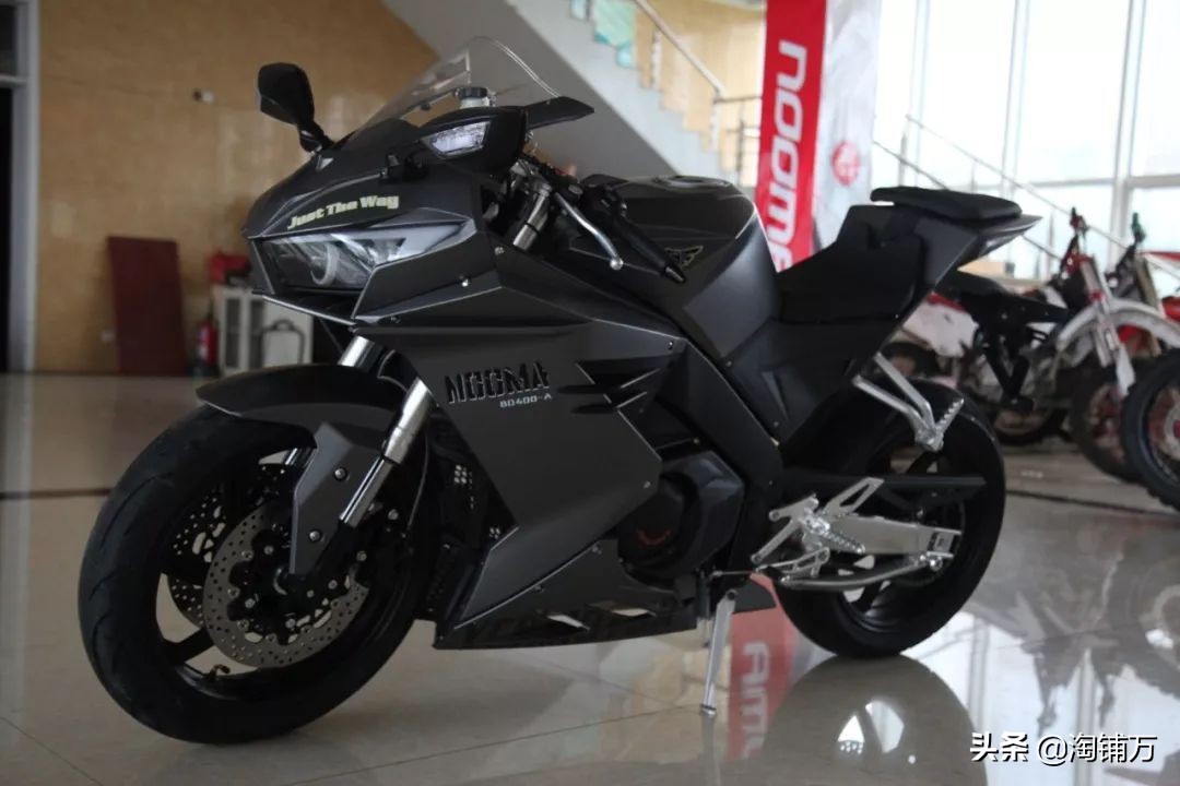 刀锋400摩托车价格多少国产四眼魔神