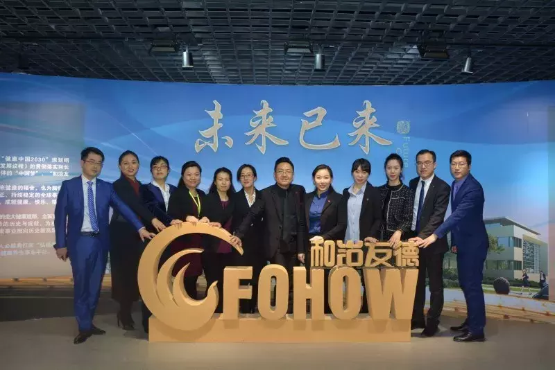 商学院撞上新媒体