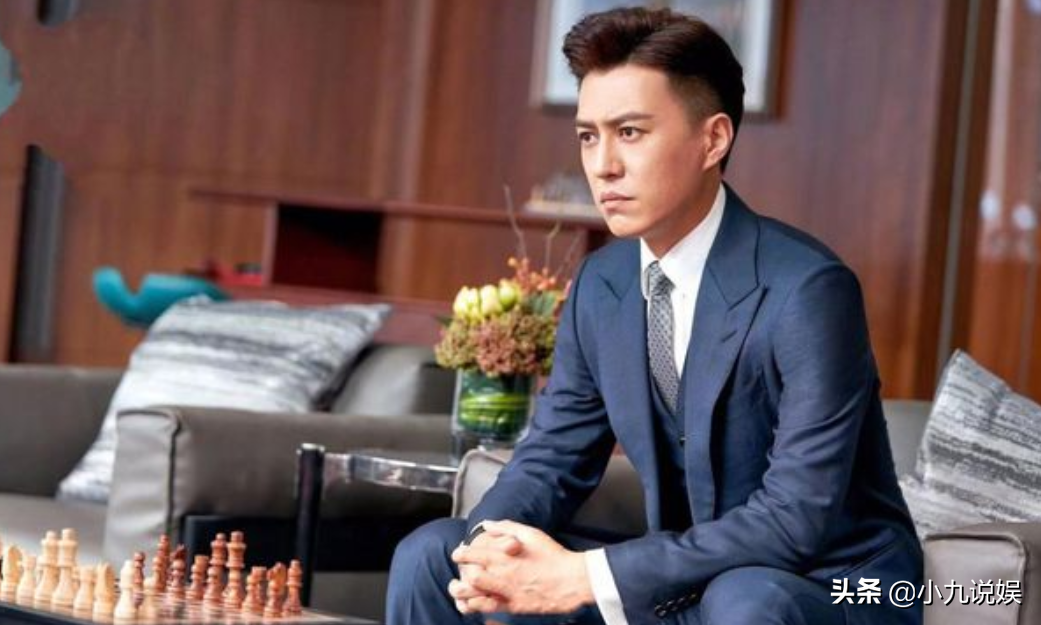 靳东主演的电视剧,这4部作品最经典,《欢乐颂》靳东吸粉众迷妹
