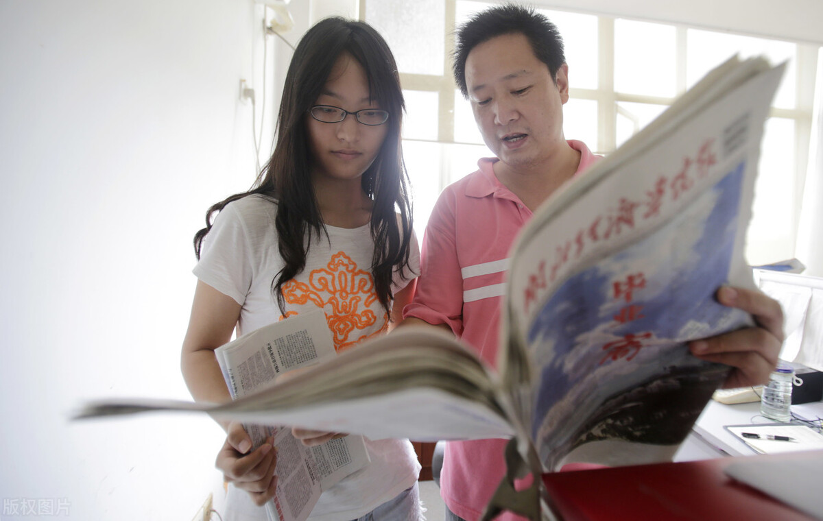 高中不允许复读已成定局？落榜生该何去何从，看看官方如何回应