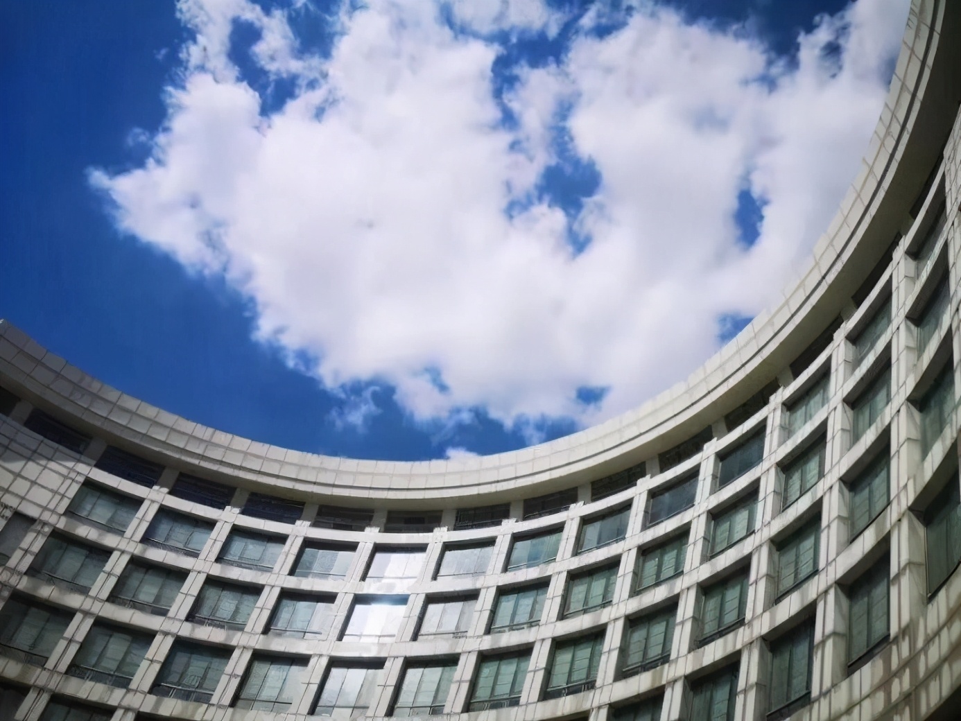 上海这群“女神学霸”火了！4年前考入同所大学，如今全部保研“双一流”！