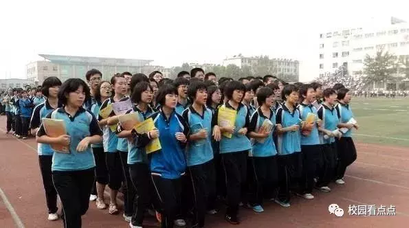 衡水中学275人上清华北大，毛坦厂中学万人考上本科，谁更厉害