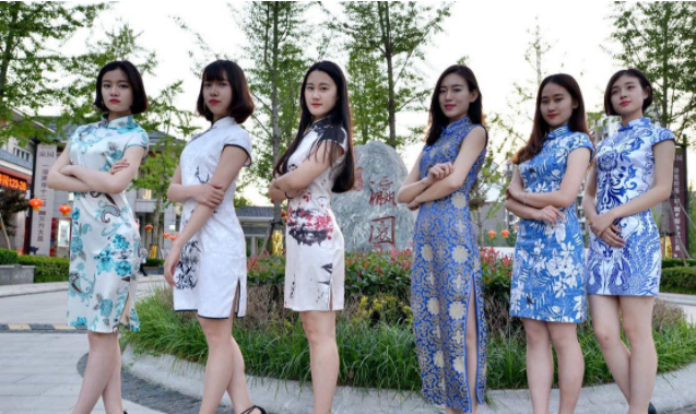 大学生“旗袍毕业照”走红，美貌与智慧并存，看完挪不开眼