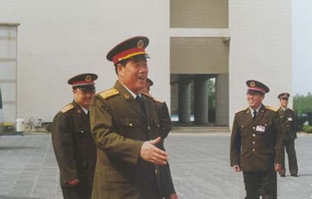 1985年裁军重组七大军区，司令员都是谁？后来又被授予了什么军衔