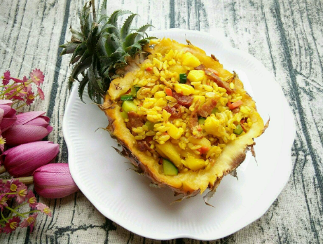 泰式菠萝饭的做法最正宗的做法，正宗泰国菠萝饭怎样焖最好吃