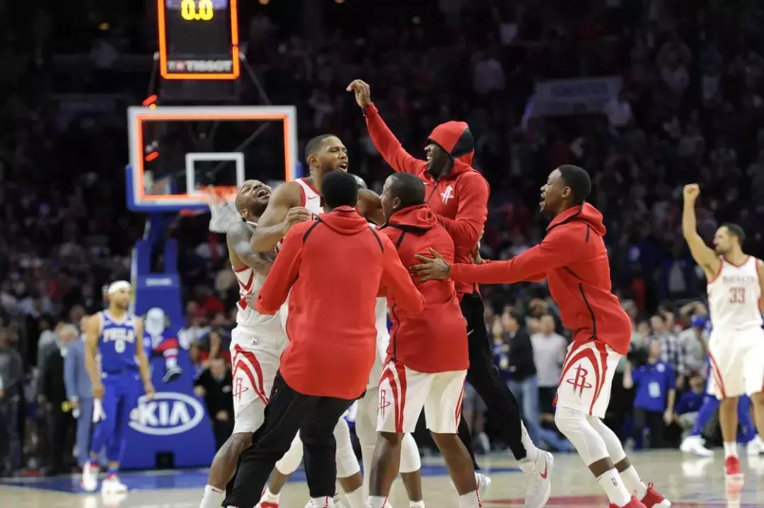 nba火箭队为什么那么菜(上赛季联盟第一的火箭队，为何现在如此糟糕？这4点或能解释一二)