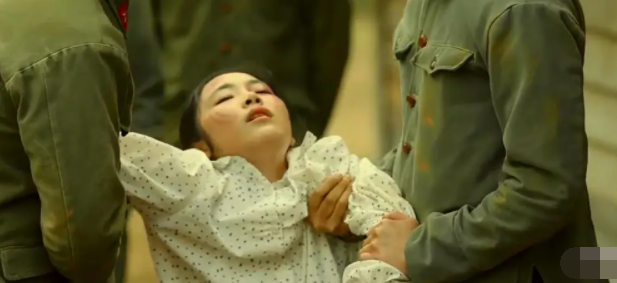 中韩少女在慰安所的真实遭遇，被鬼子整日折磨，这电影拍得太真实