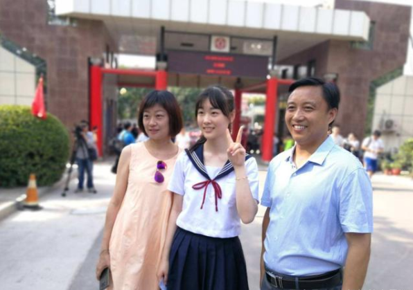 一年学费2.8万，还是民办二本，这样的大学值得去读吗？