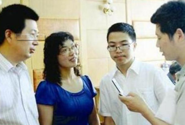 江苏高考作文，只有755个字却获得“满分”，他是怎么做到的？