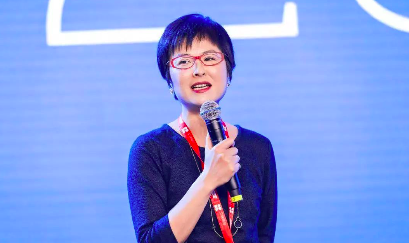 告別央視的5位女主持人，各有各的故事，今最大者53歲，最小44歲