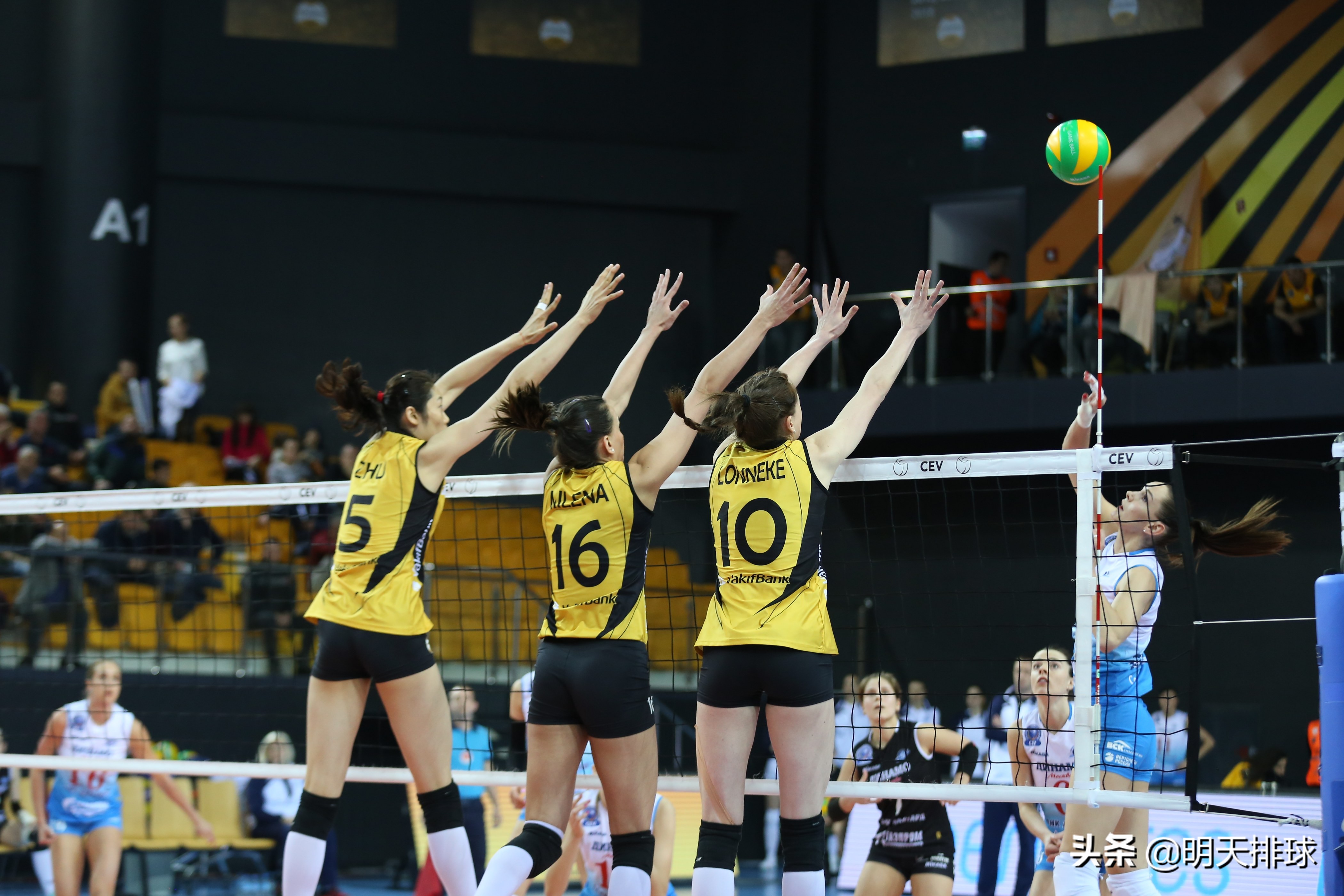 瓦基弗银行3-0大胜莫斯科晋级欧冠四强
