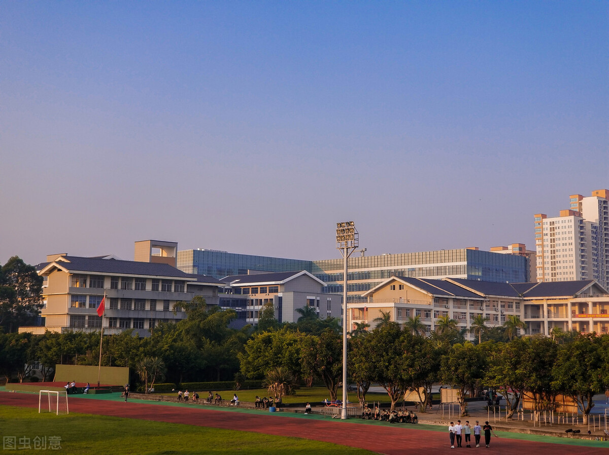 喜欢新兴专业，不知道怎么选大学？这4所二本的科技大学需考虑