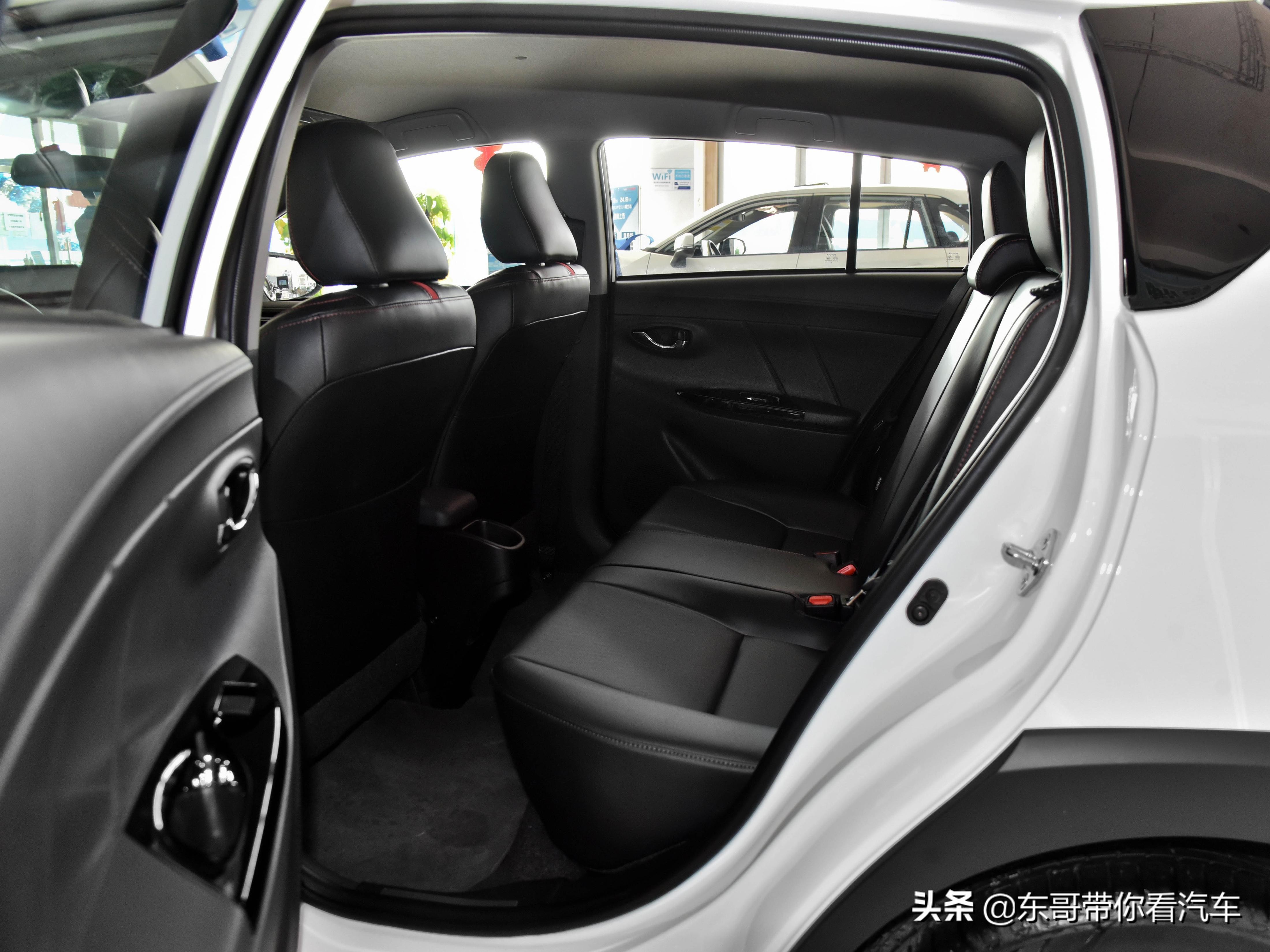 日系合资代步车，5L低油耗，开很久也不坏，实拍YARiS L 致炫