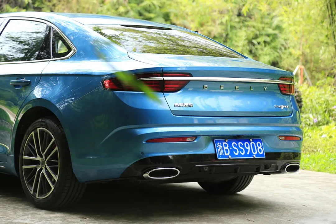 花200万就买个2.0T?国产笑了,最多15万,多一分算我输