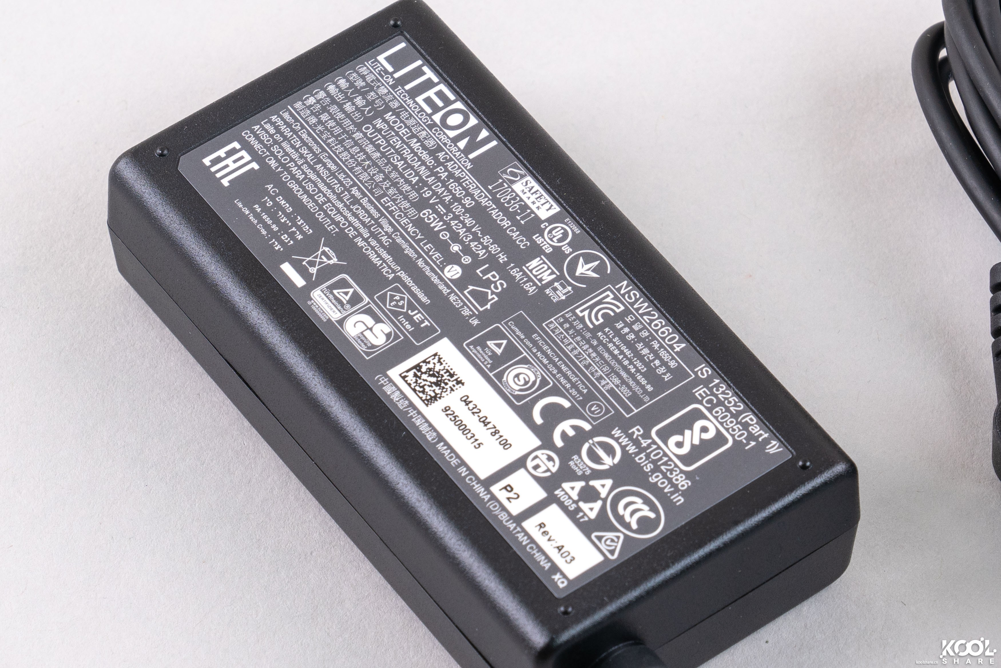 Intel NUC8CHK Chaco Canyon 开箱拆解评测