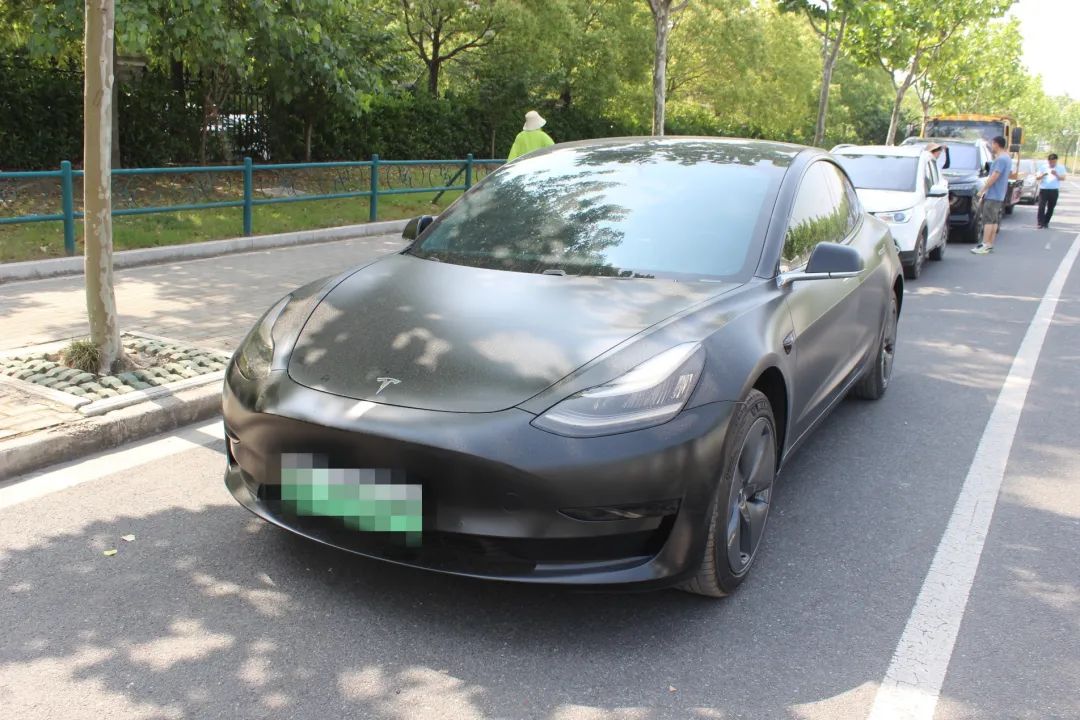 车主说车：不懂车？赶时髦？女车主为何都偏爱特斯拉