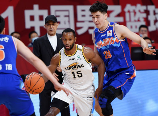 福格为什么打不了nba(13投仅2中！辽篮外援NBA夏季联赛遭打爆，打不过广东宏远很正常)