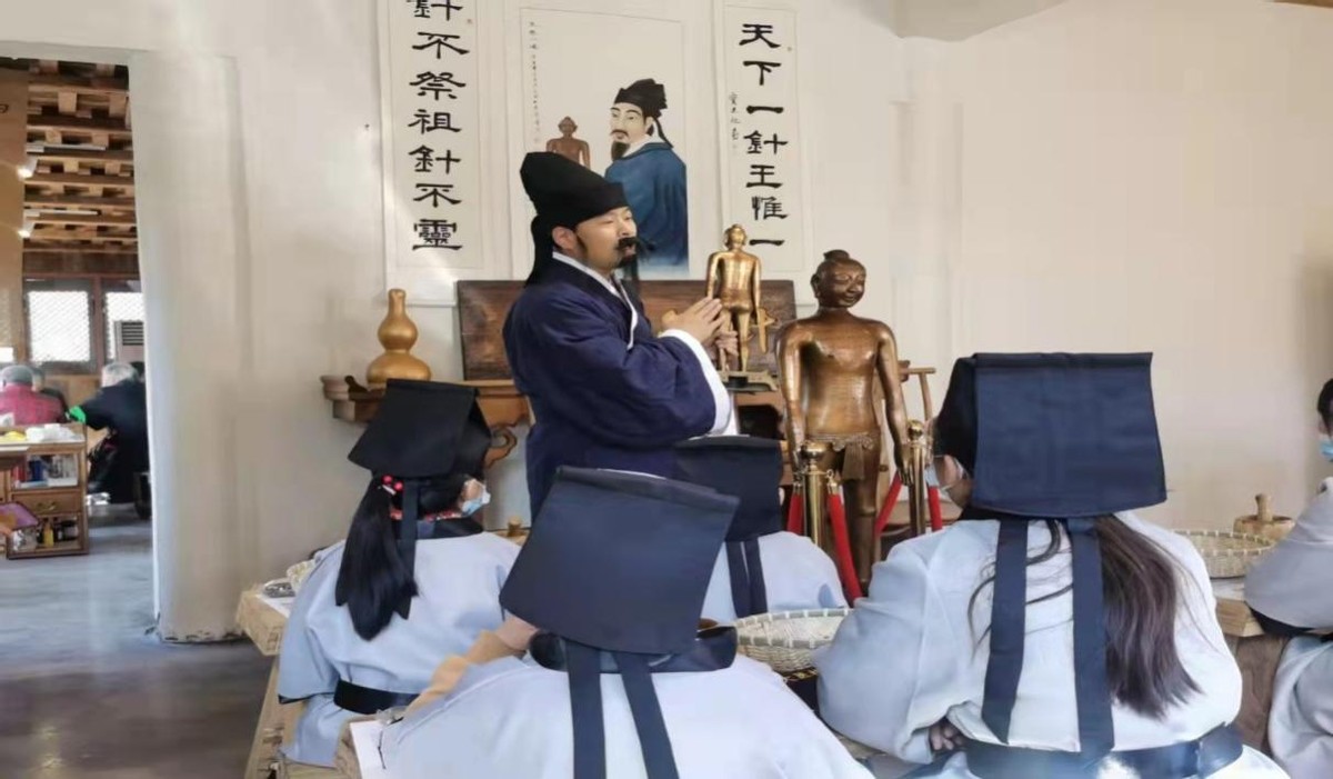 我和中医药的故事——我与针灸铜人的不解情缘