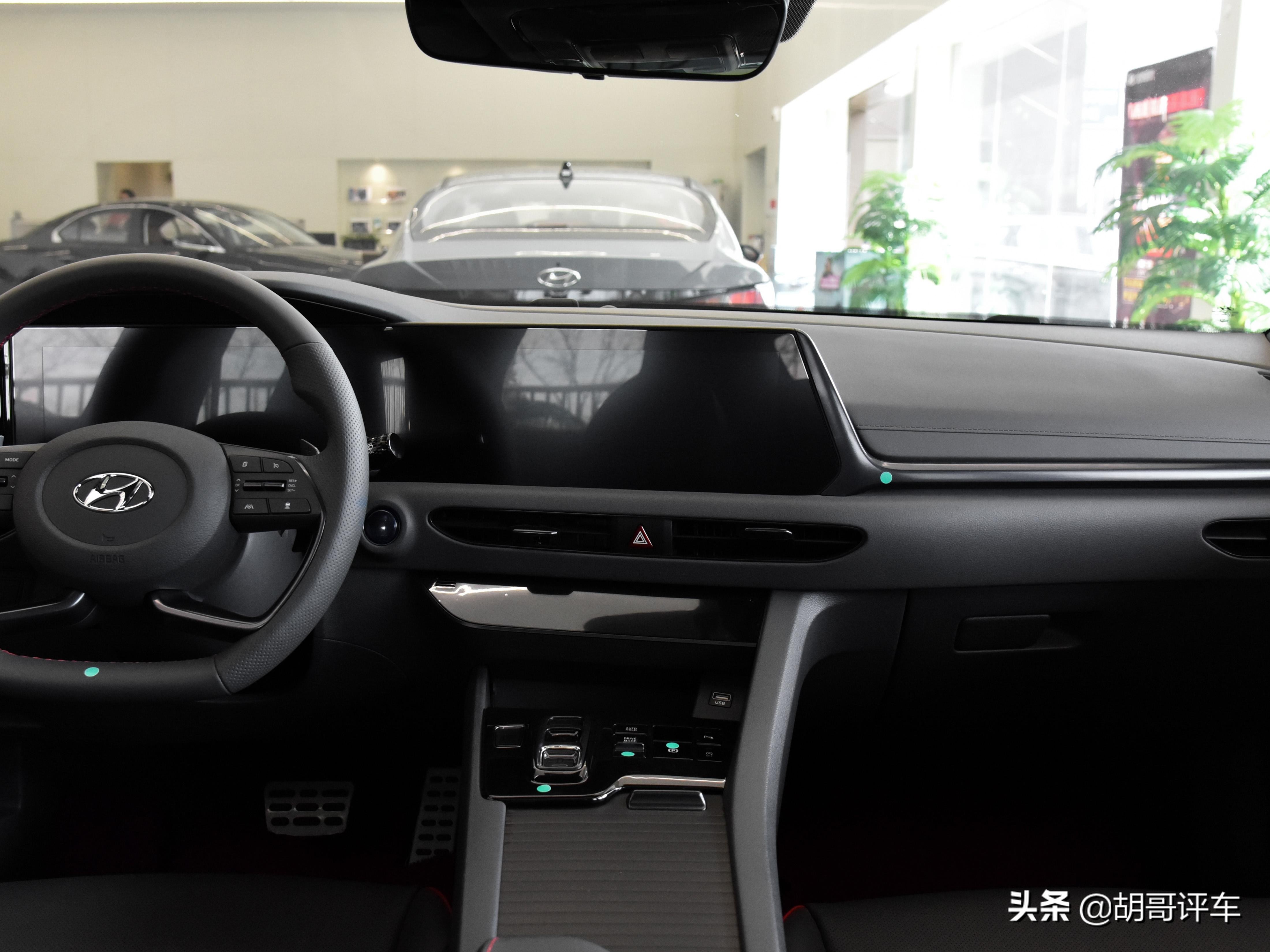 这个前脸你接受吗？2.0T+8AT动力强，实拍现代索纳塔