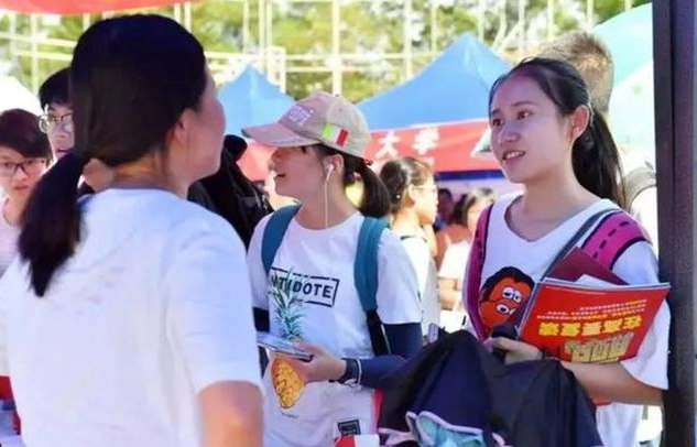 考生412分捡漏厦大，看完学费，网友表示这“漏”一般人捡不起