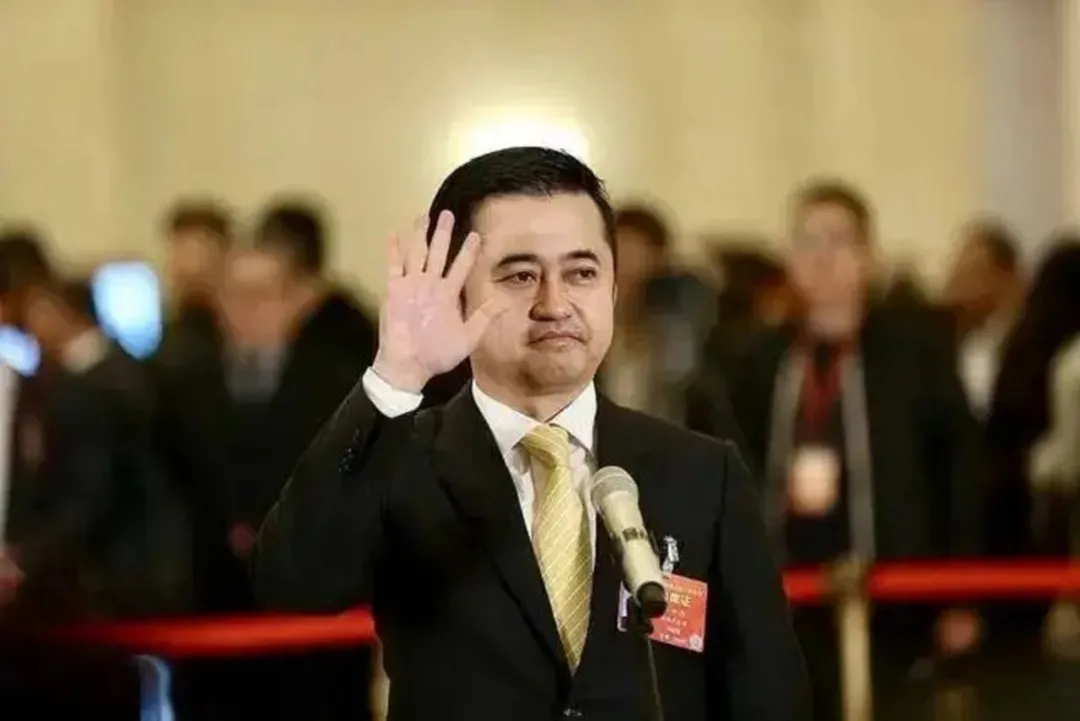 福建七位70后大叔白手起家逆袭,一位执掌万亿商业帝国身价2千亿