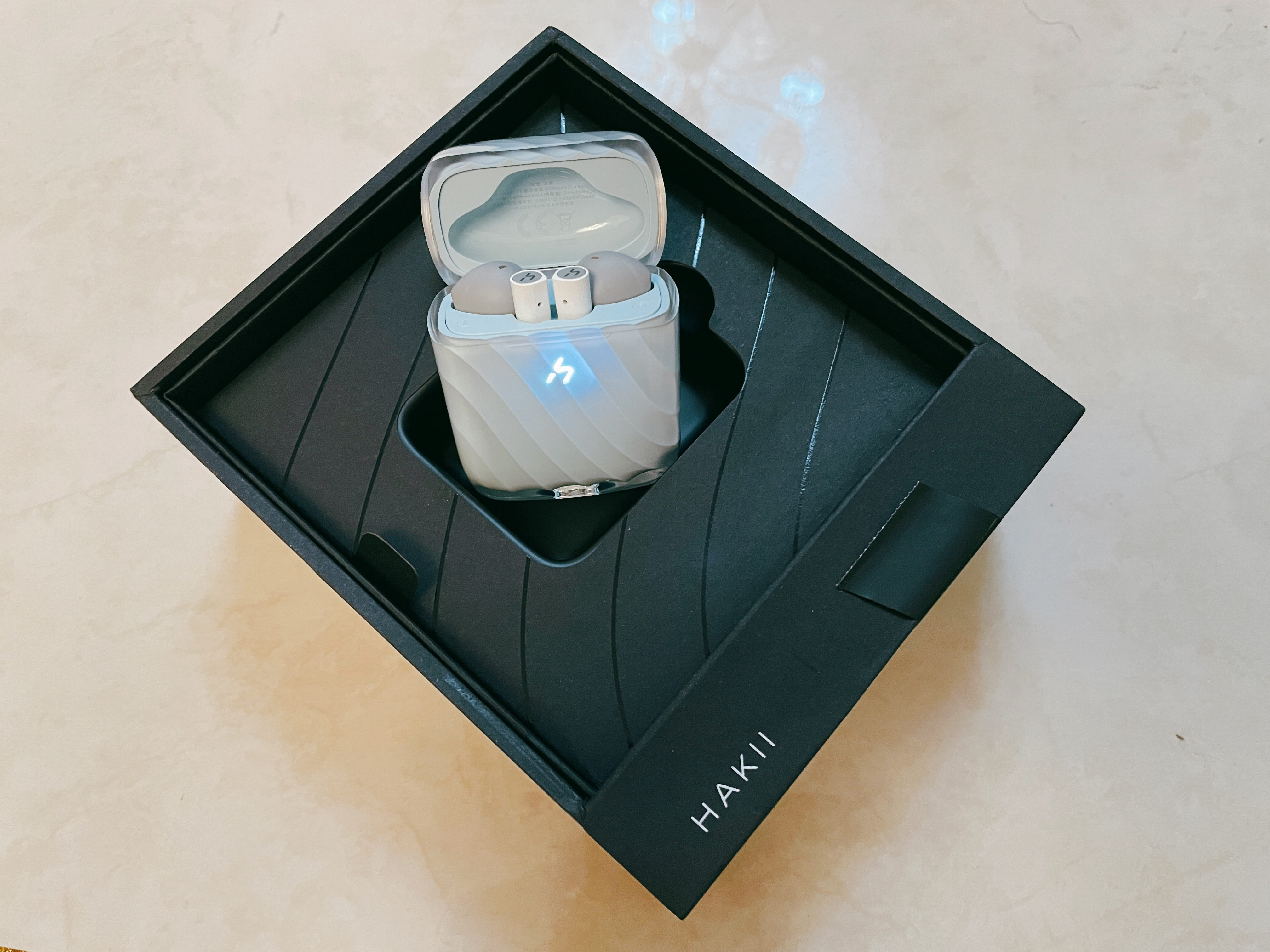 哈氪ICE零度耳机，冰元素极致体验，这个冬天里最靓的一道风景