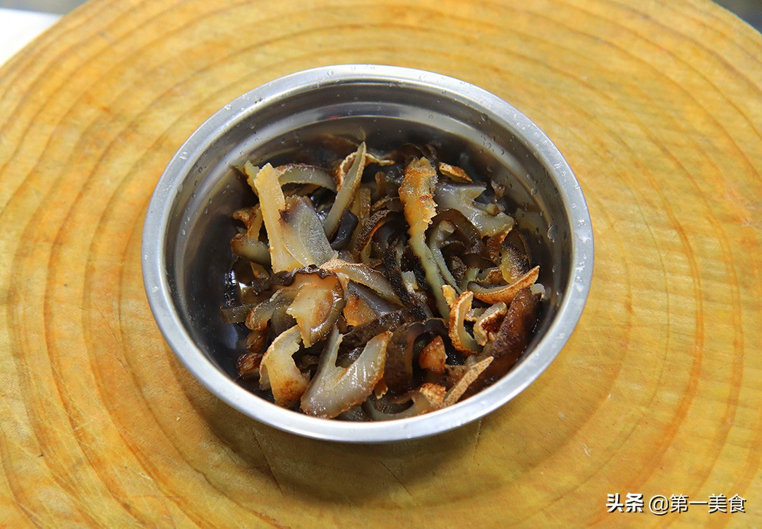 大蔥燒海參,大蔥燒海參的家常做法