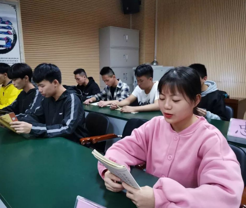 警惕！广西有3所野鸡大学，被官媒点名，学生毕业后仍是高中学历