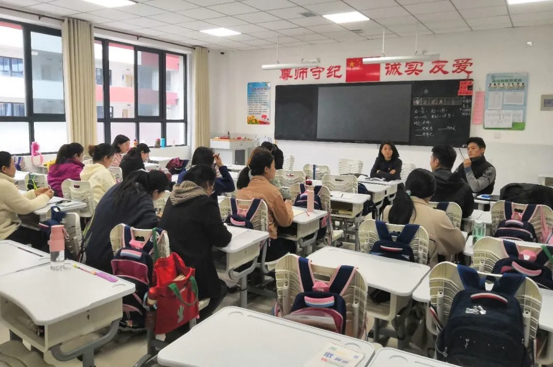 西安市長(zhǎng)安區(qū)第三小學(xué)讓校園生活豐富多彩(圖3)