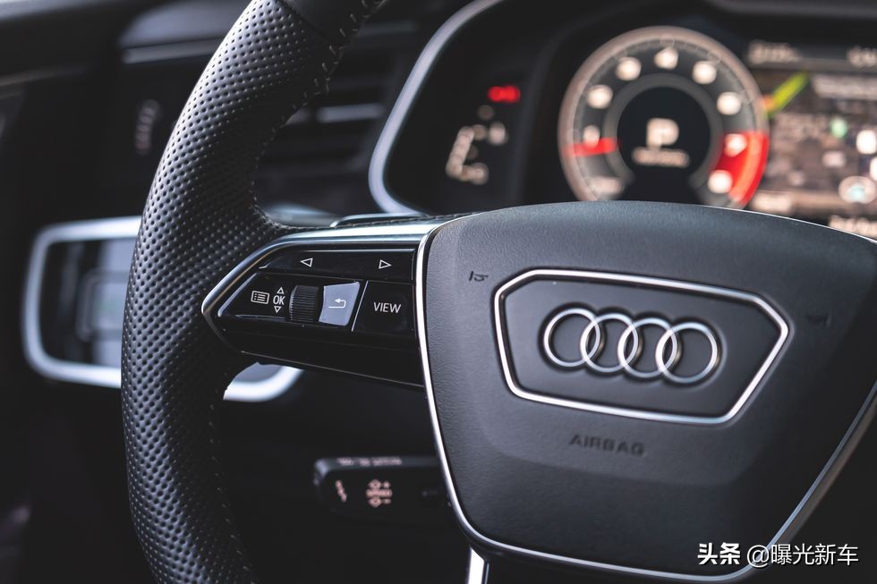 最新「奥迪S6」高级运动轿车，2021款，你爱了吗？