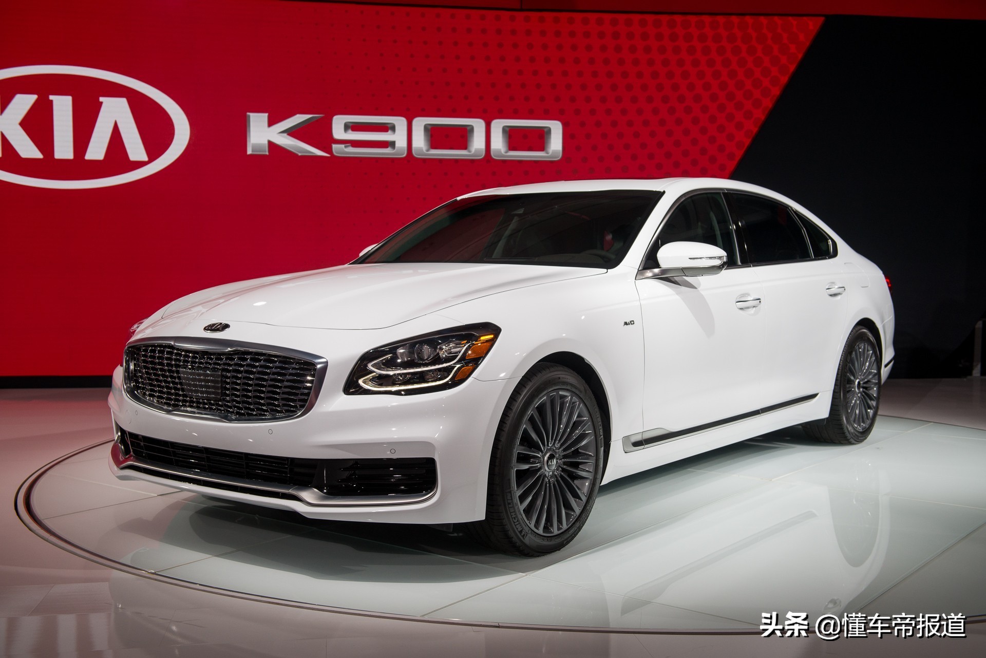 新车 | 定位起亚旗舰轿车，新款K9实车抢先看，新外观你接受吗？