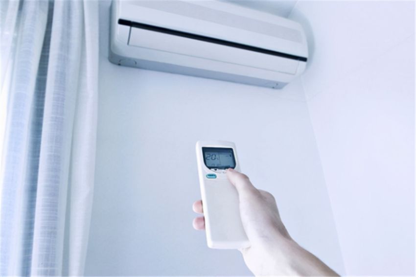 为何空调制热比制冷更费电？冬季怎么用空调才省电？