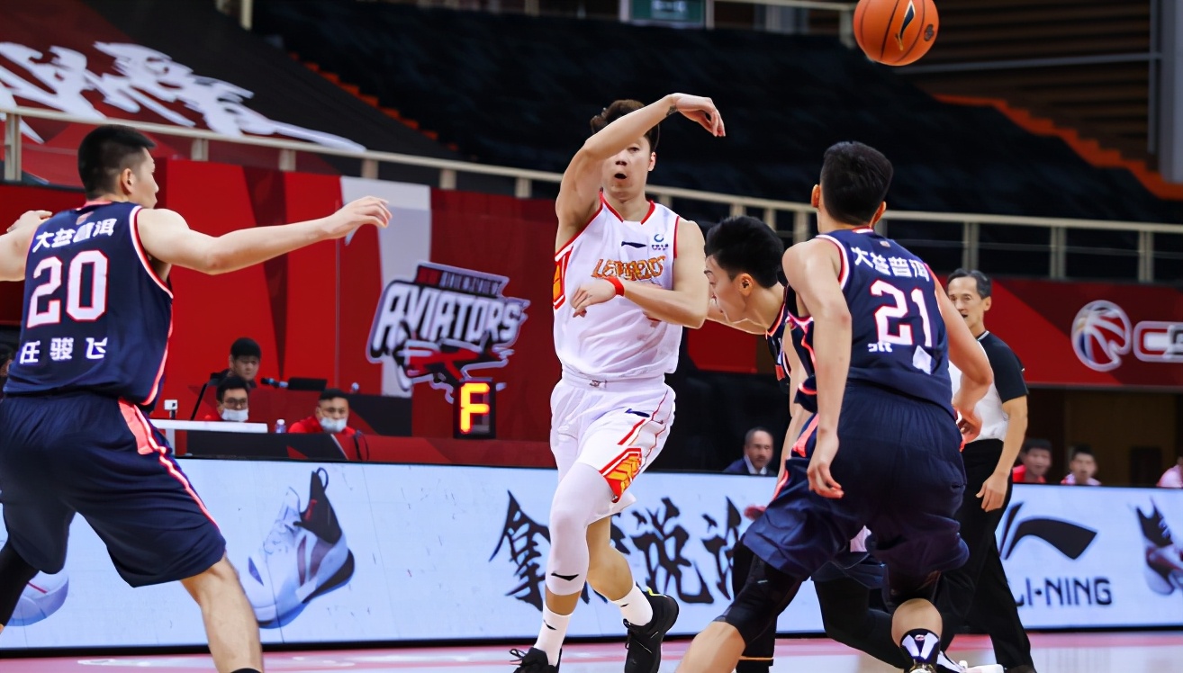 广东打深圳cba在哪个体育(广东宏远134-126深圳，沈梓捷35 7，任骏飞28 9)