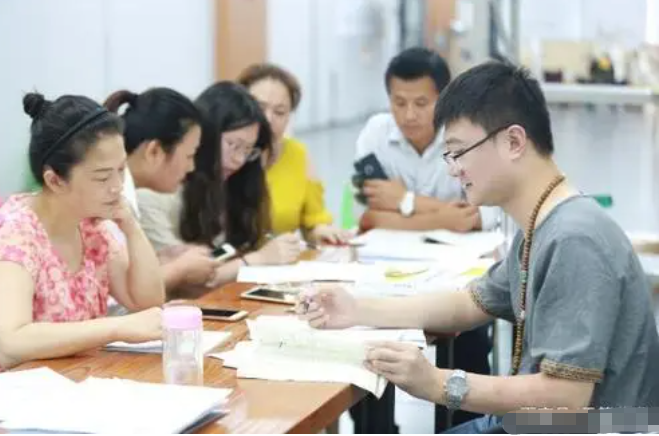 高考日语简单又提分，为啥差生宁愿不及格也选英语？听听老师咋说