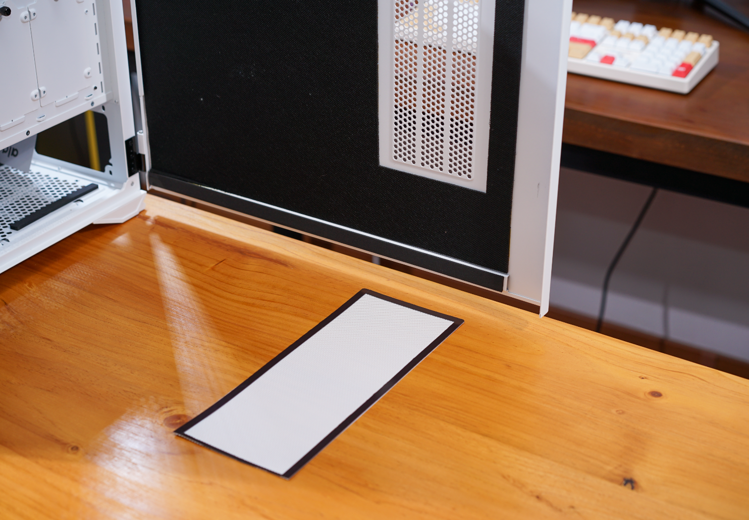 今年装过的最好静音机箱居然是个“鞋盒”？YOGO K100装机体验